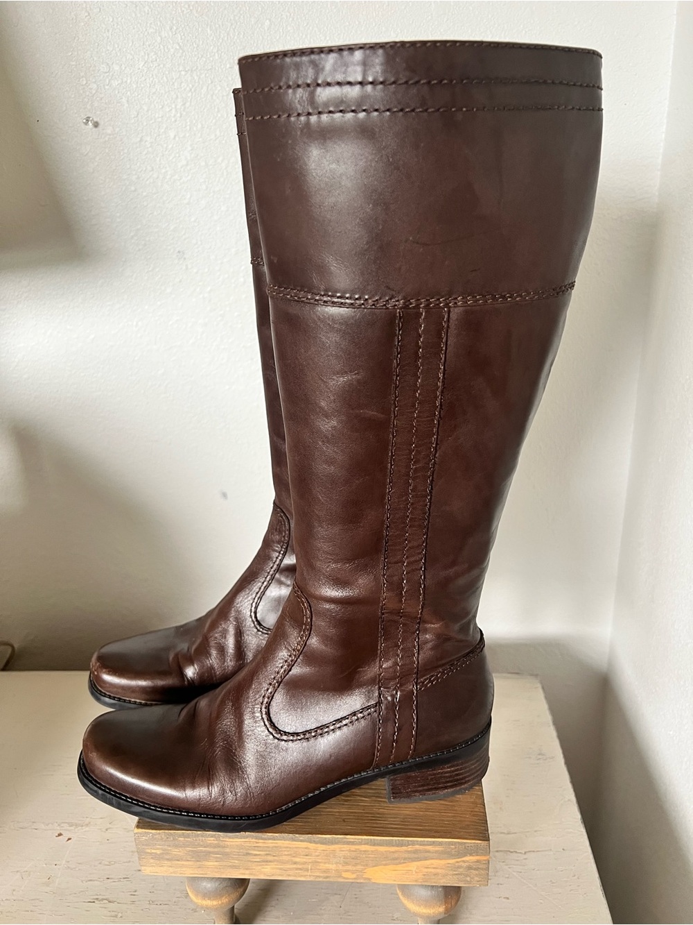 Bandolino tall brown leather riding boots size 10